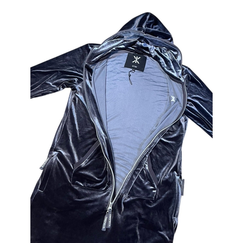 OnePiece Original Velour Jumpsuit Blue Hooded Onesie Mens Womens Medium NWOT - Picture 5 of 11